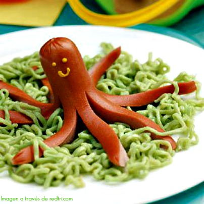 octopus-hot-dog-CON PASTA